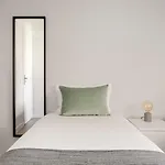 Wfh Urban Retreat @ Carnide Apartament *