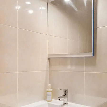 Wfh Urban Retreat @ Carnide *