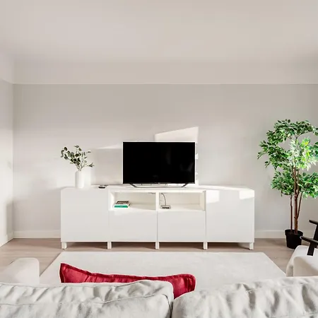 Apartment Wfh Urban Retreat At Carnide