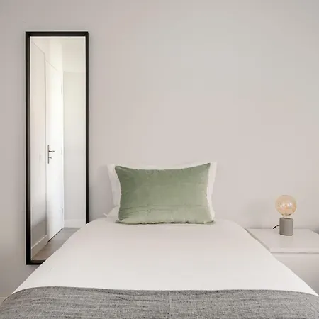 Wfh Urban Retreat @ Carnide Appartement *