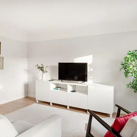 Wfh Urban Retreat @ Carnide Apartment Lisbon