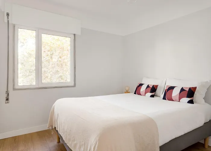 Wfh Urban Retreat @ Carnide Apartment Lisbon