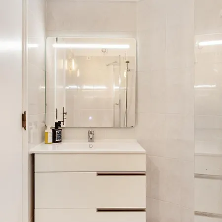 Wfh Urban Retreat @ Carnide *